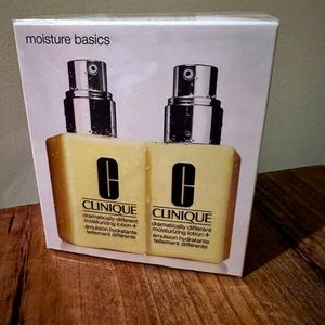Clinique Dramatically Different Moisturizing Lotion 2- 4.07 oz. Set